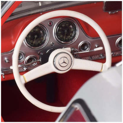 MERCEDES 300 SL 1/8 SCALE