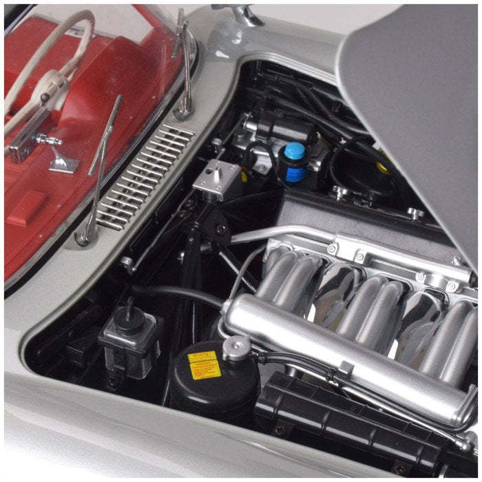 MERCEDES 300 SL 1/8 SCALE