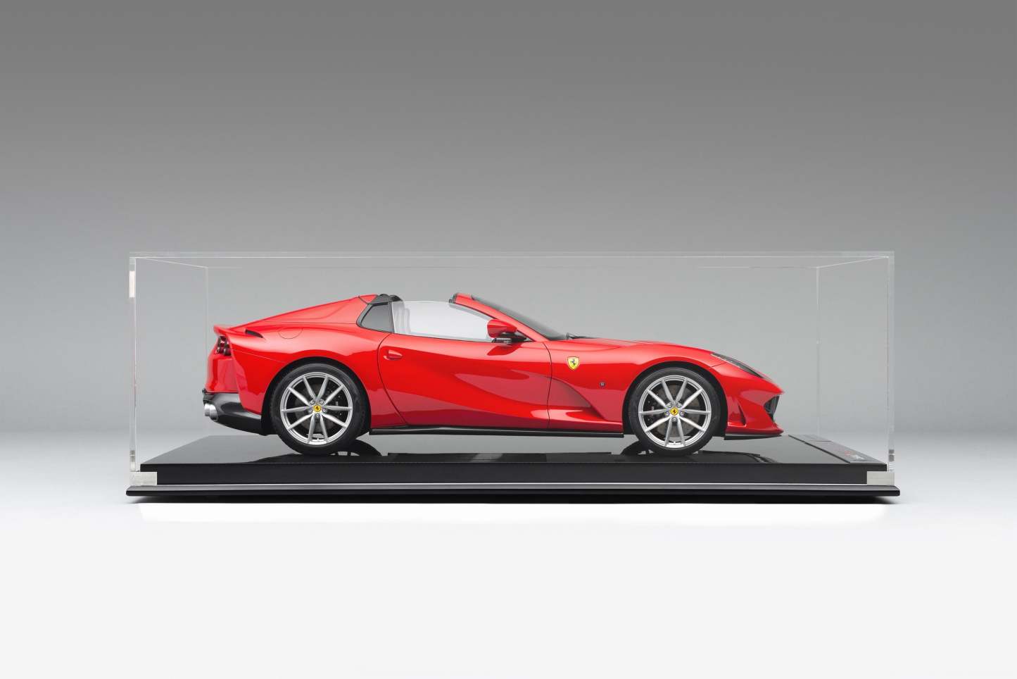 Ferrari 812 GTS