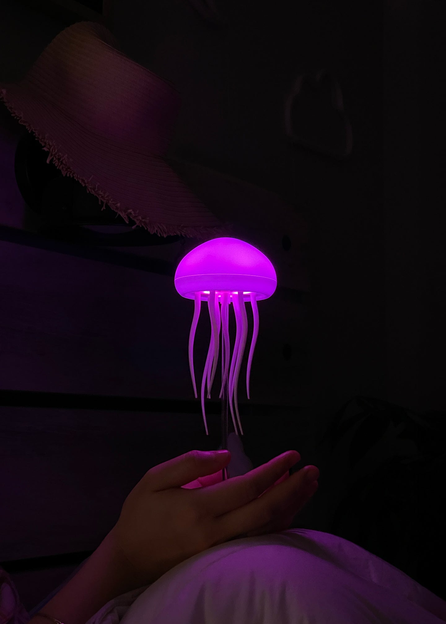 Floating Jellyfish Lamp