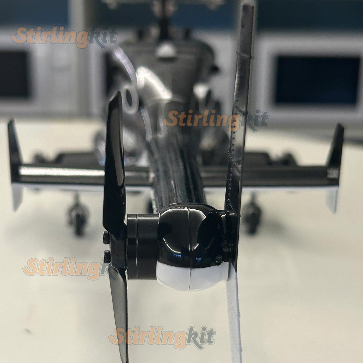 WOLFBUSH AW-911 Airwolf 1/34 Scale RC Helicopter Smart GPS 2.4G 9CH 6G/3D Stunt RC Airplane