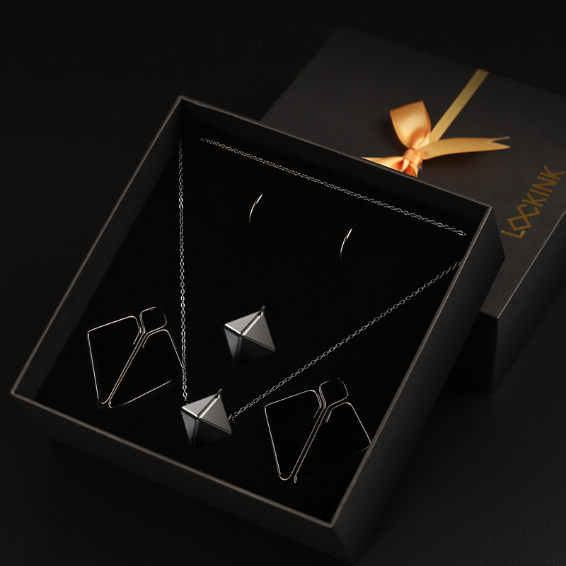 Butterfly Nipple Clip Pendant Set