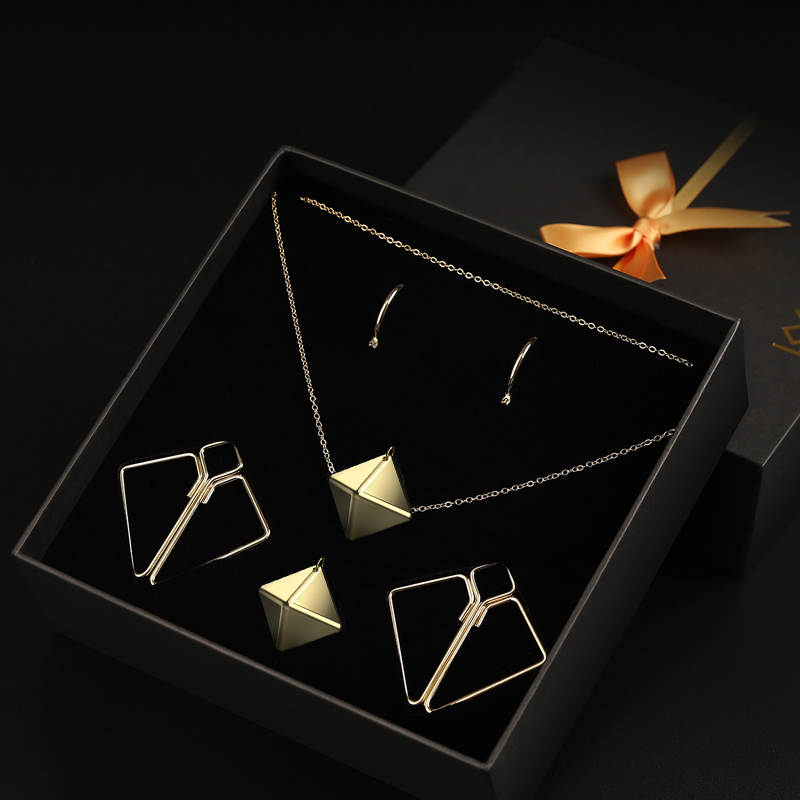 Butterfly Nipple Clip Pendant Set