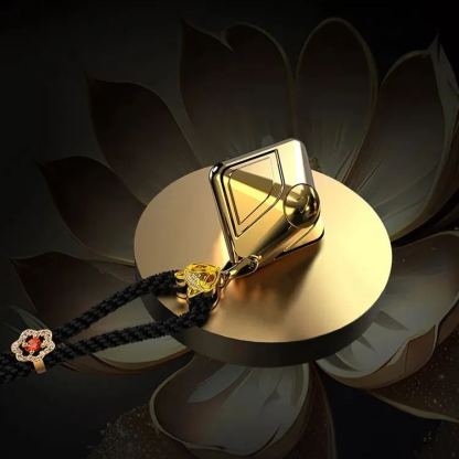 High-end vibration necklace