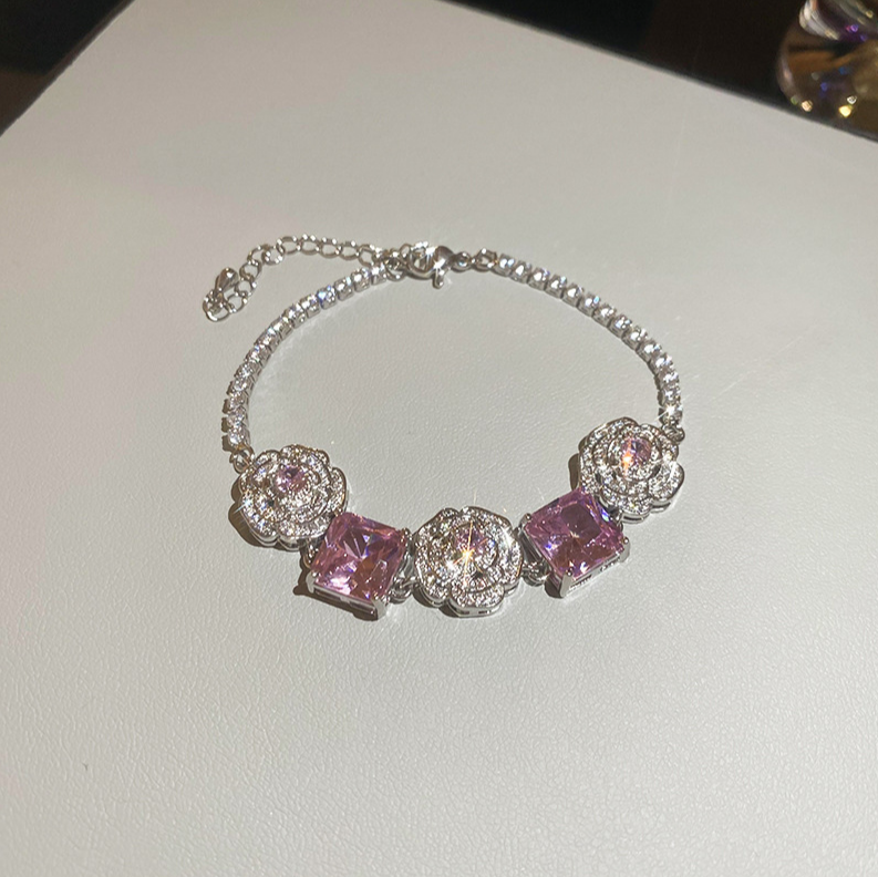 Pink zircon set Mossan bracelet