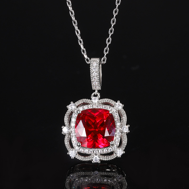 Square petal necklace