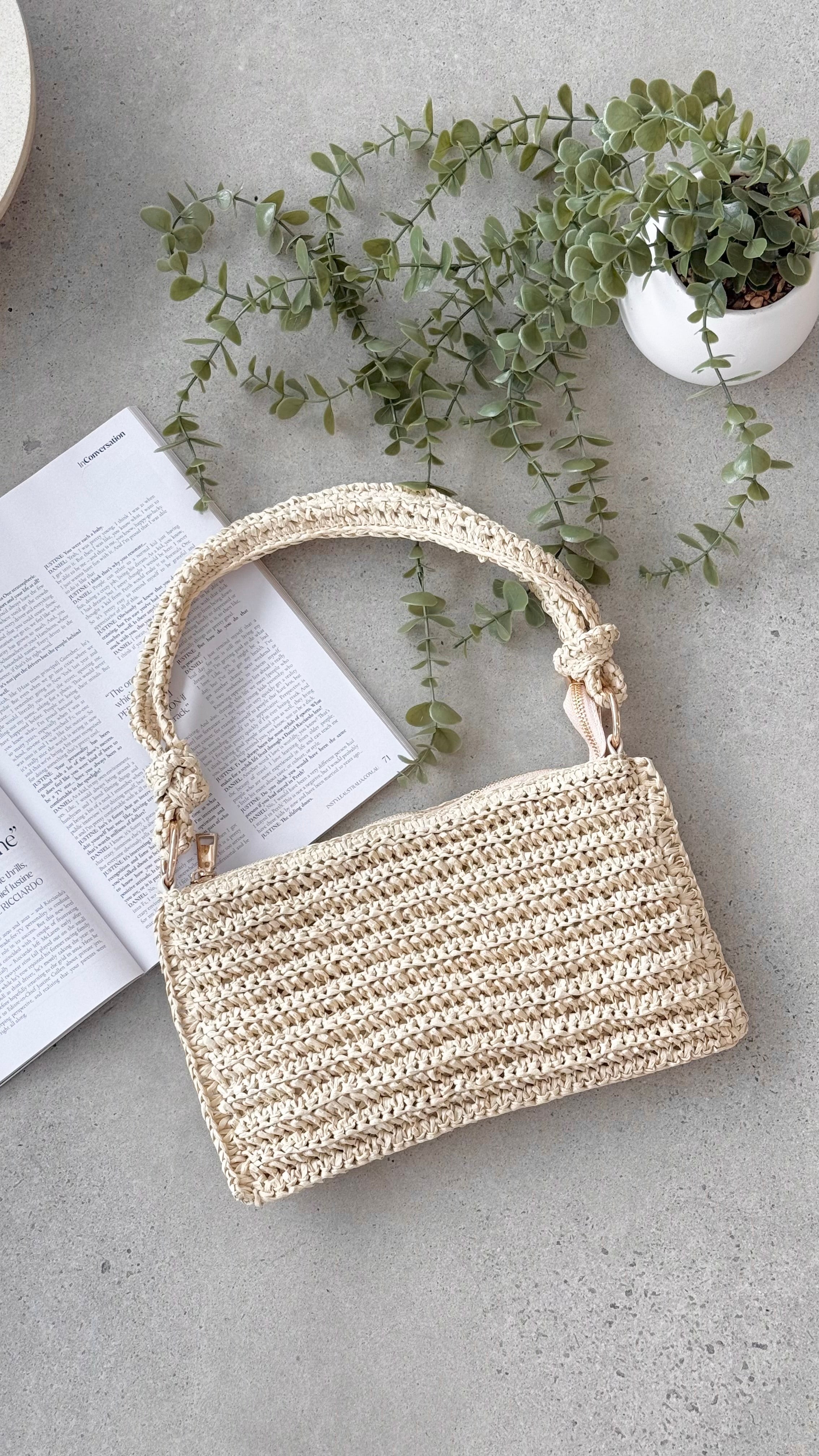 Aquila Shoulder Bag - Natural Raffia