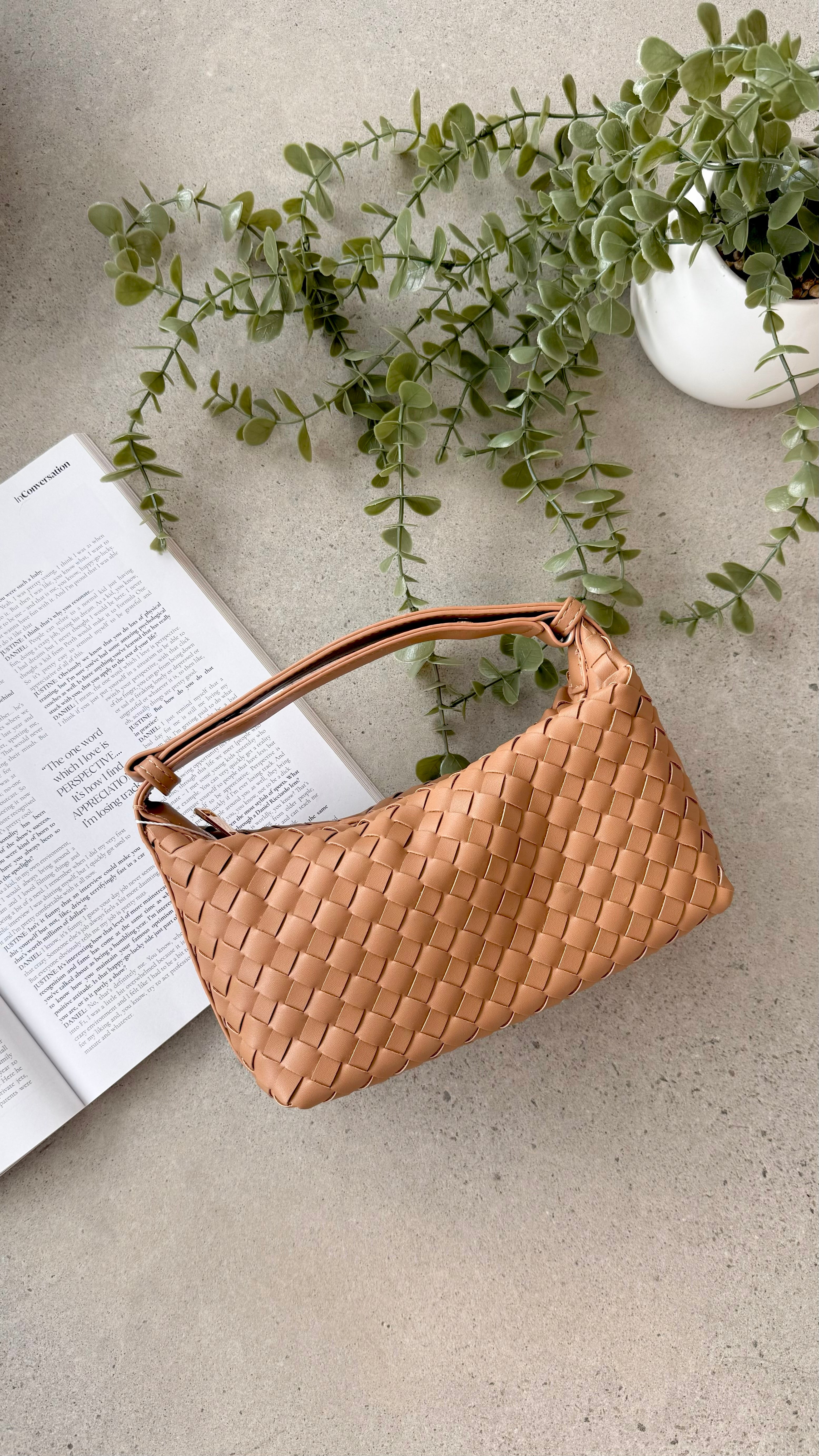 Isabelle Handle Bag - Tan