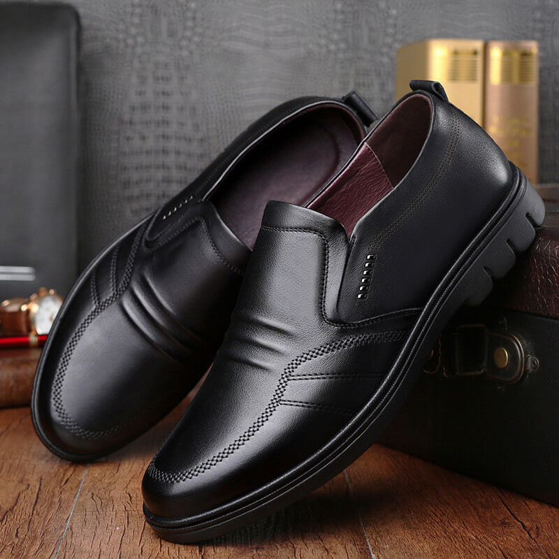Breathable leather shoes
