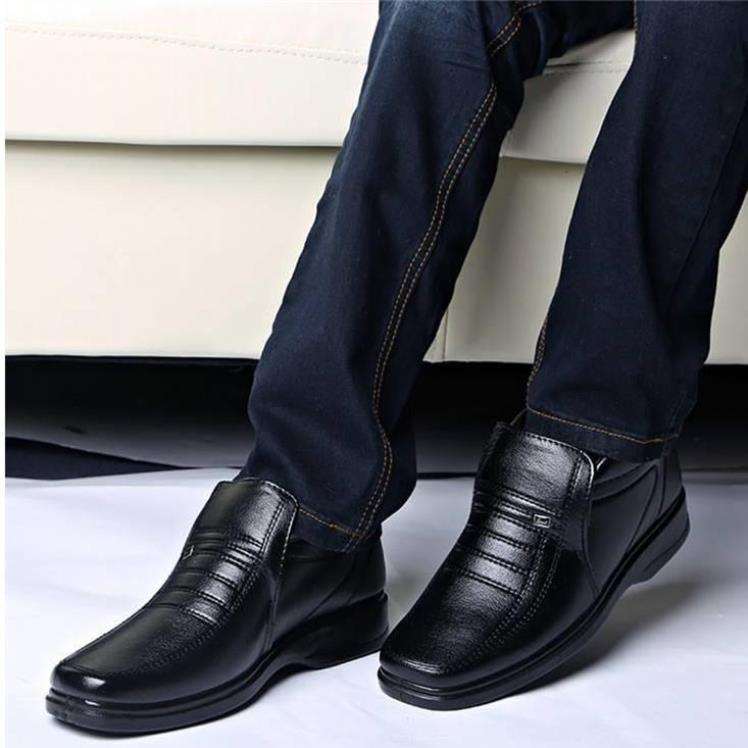 Waterproof Men Casual Leather Shoes Flannel High Top Slip-on Male Casual Shoes