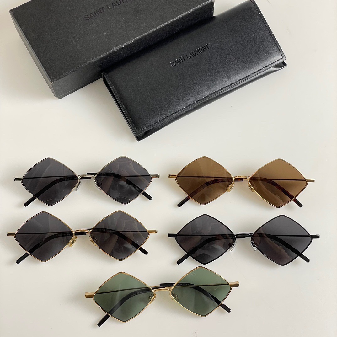 SL302 Size:55-17- 145