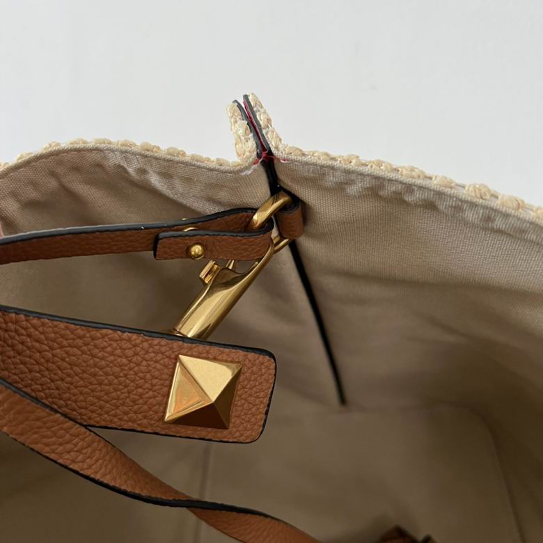 Van women tote bag size: 35X25X17cm