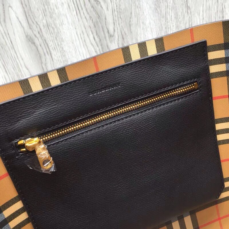 bb Small Embossed Crest Tote Black For Women, Women's Bags 13.8in/35cm