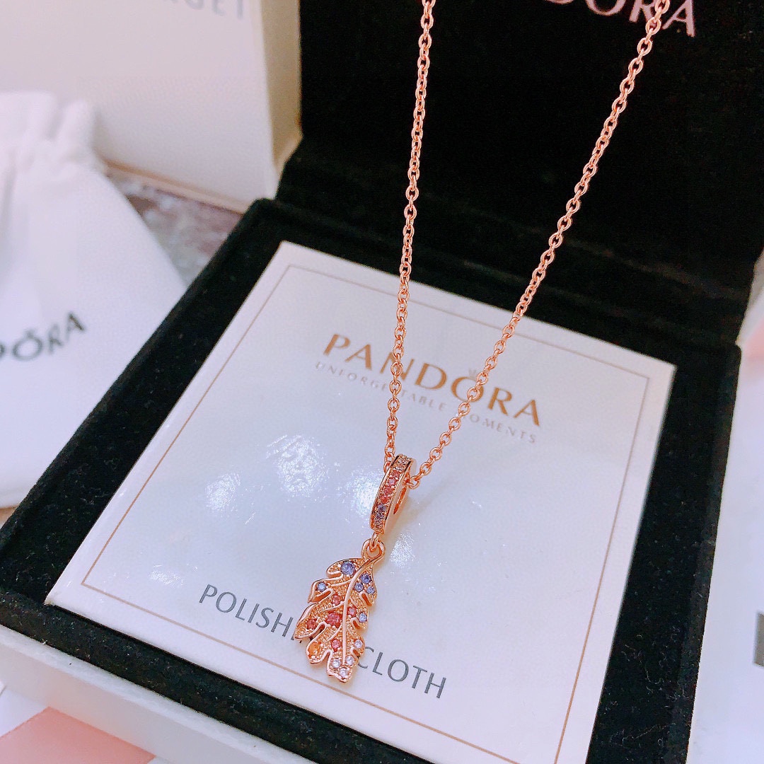 Pan women necklace 63