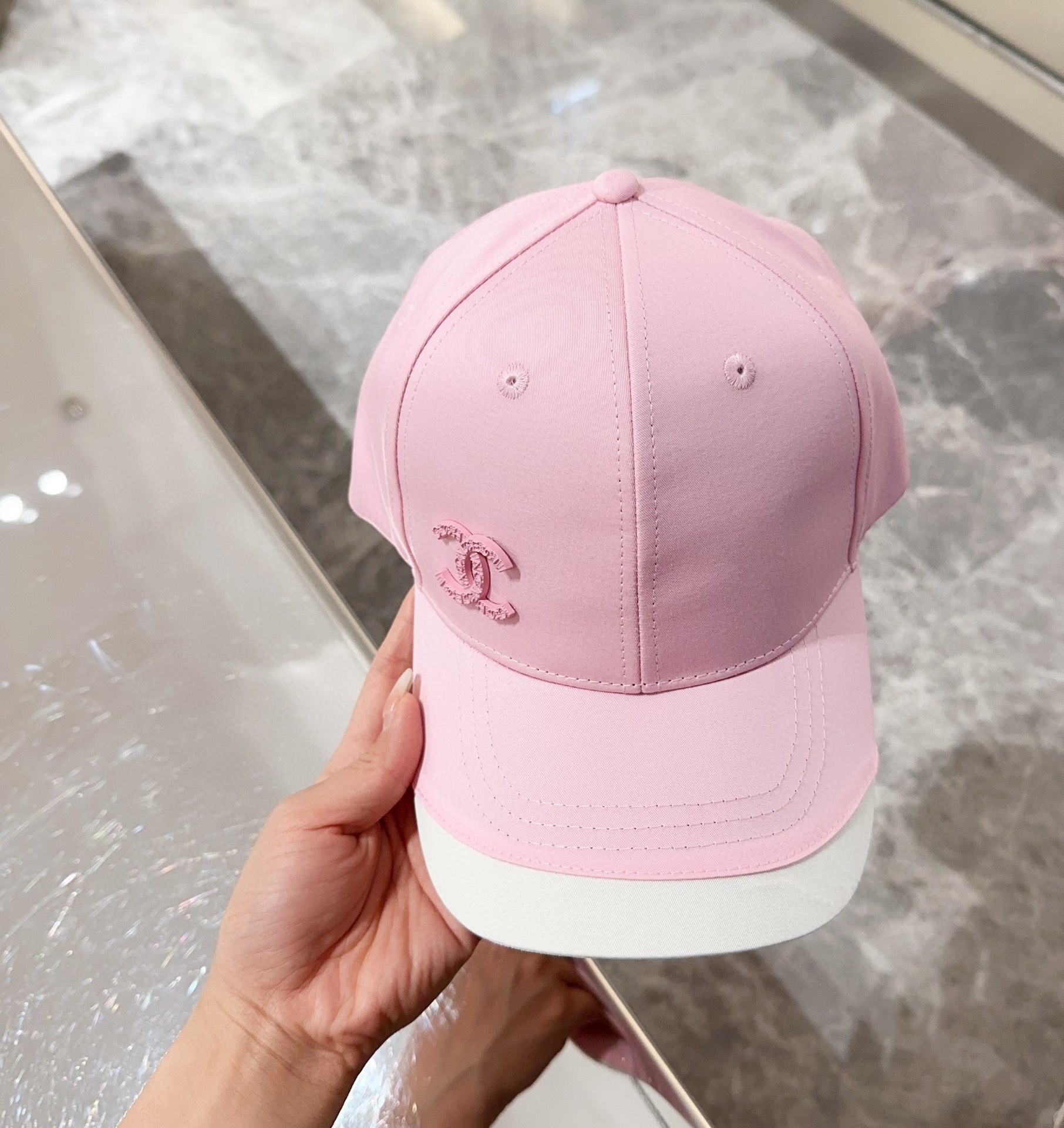 CC Hat 0008