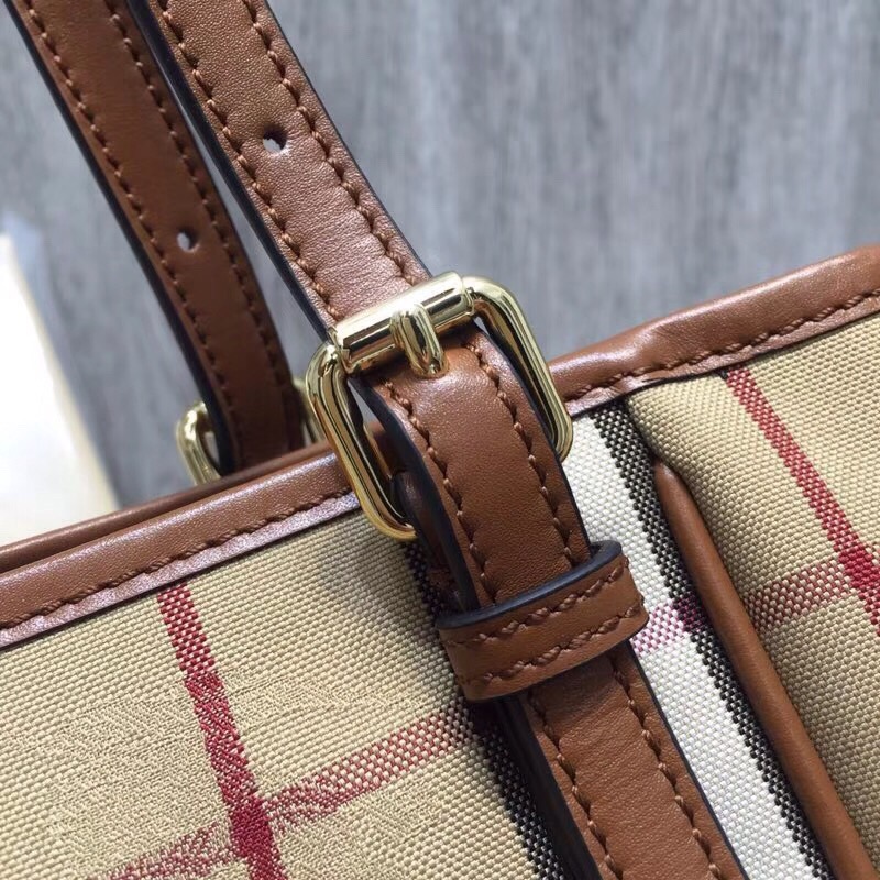 bb The Small Canter Horseferry Check Tote Brown For Women, Women's Bags 11.6in/29.5cm