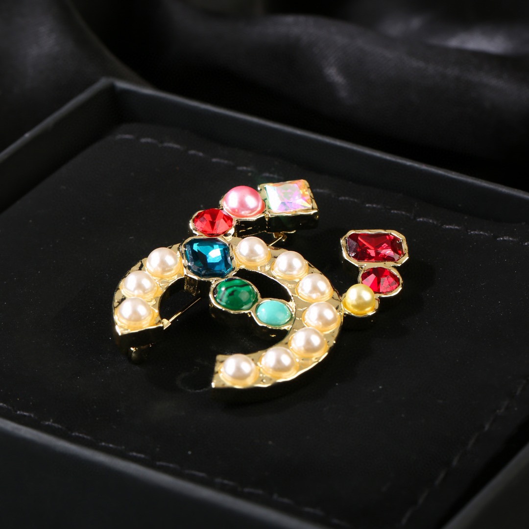 CC new arrival brooch 010