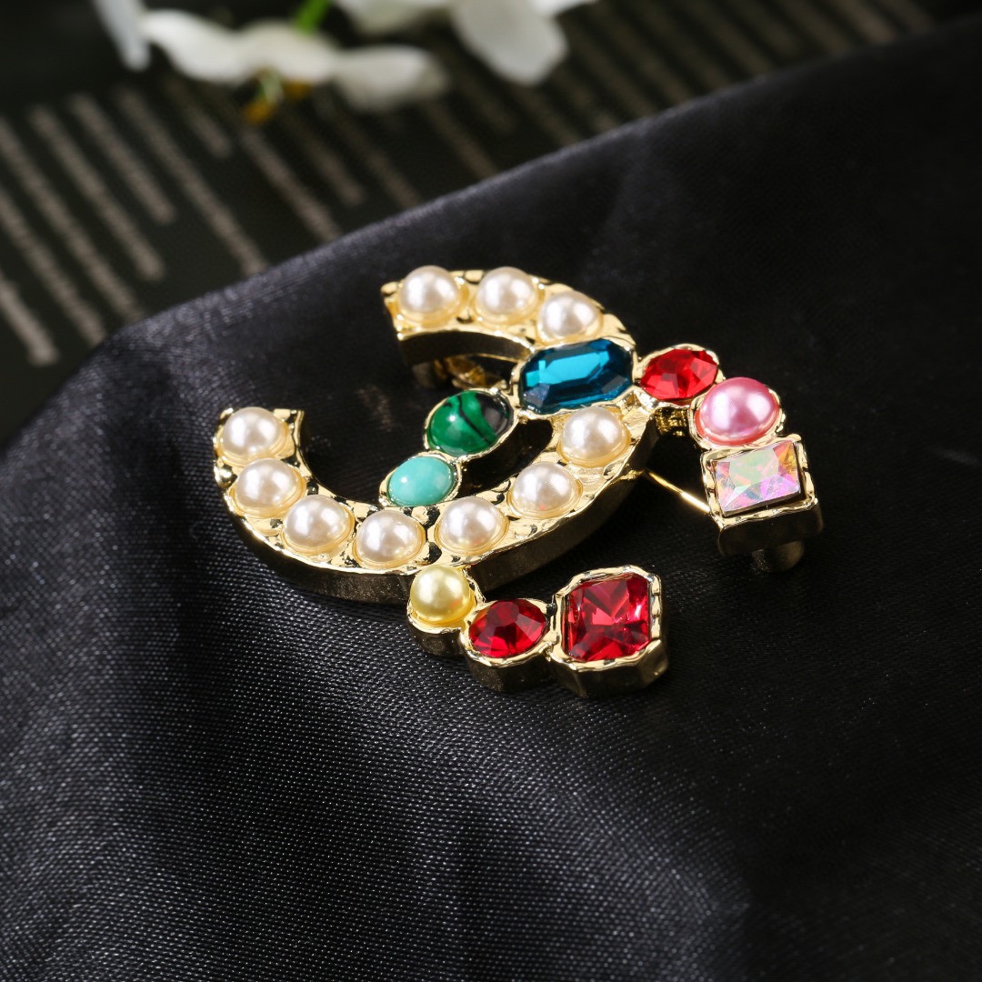CC new arrival brooch 010