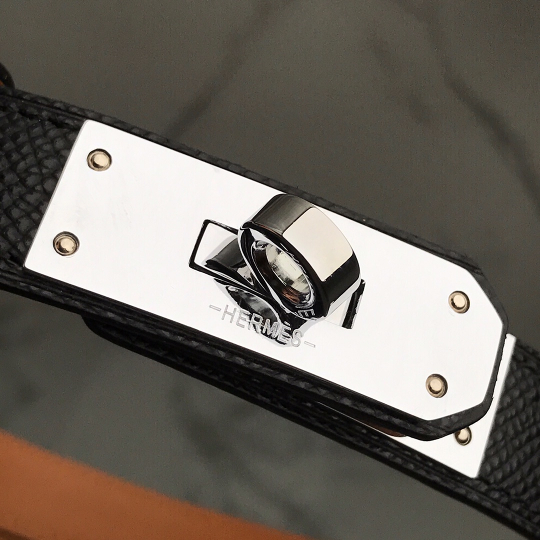 Adjustable size from 60 cm to 100 cm