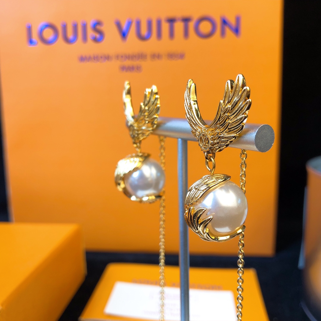 Lv New Arrival Earring 0008