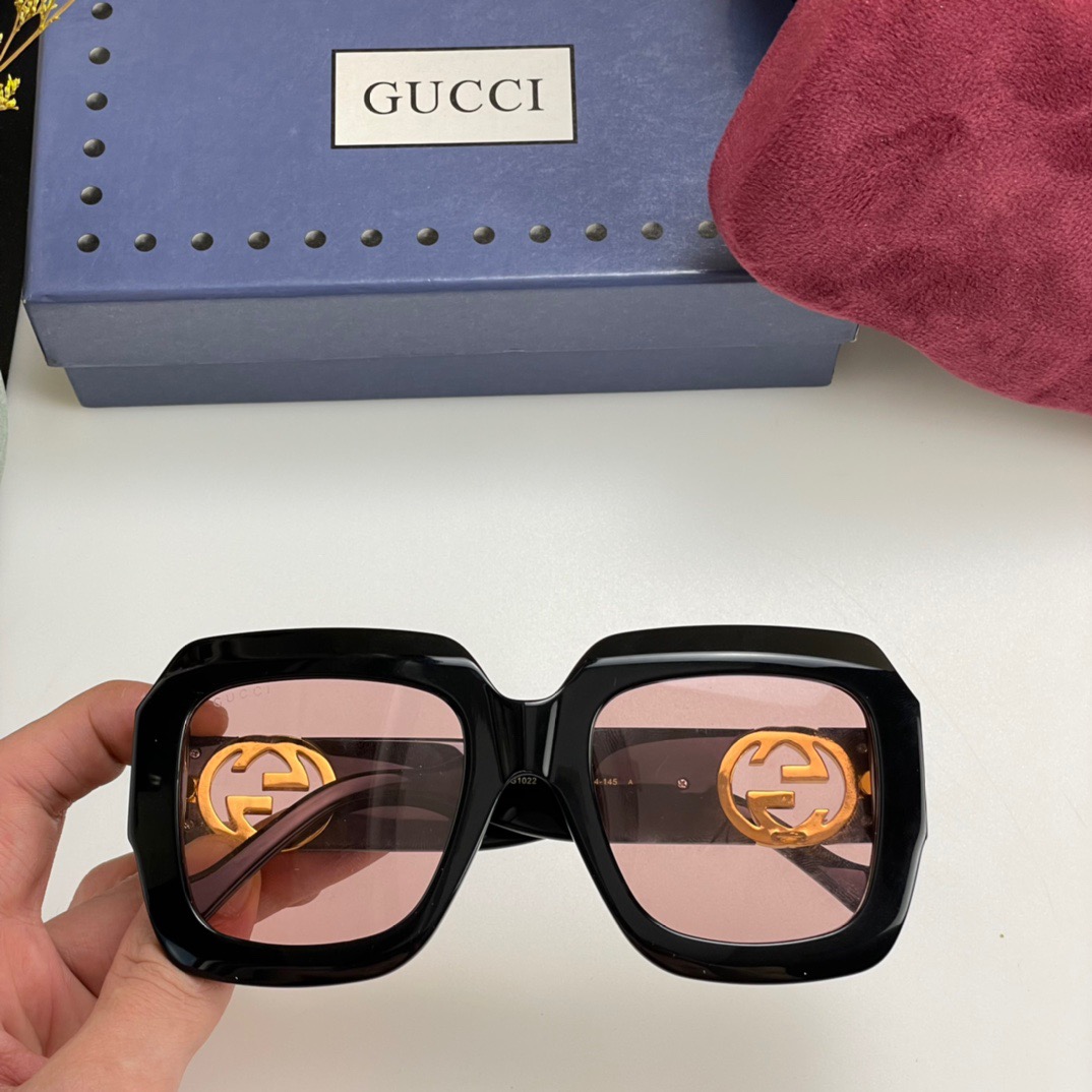 GG1022