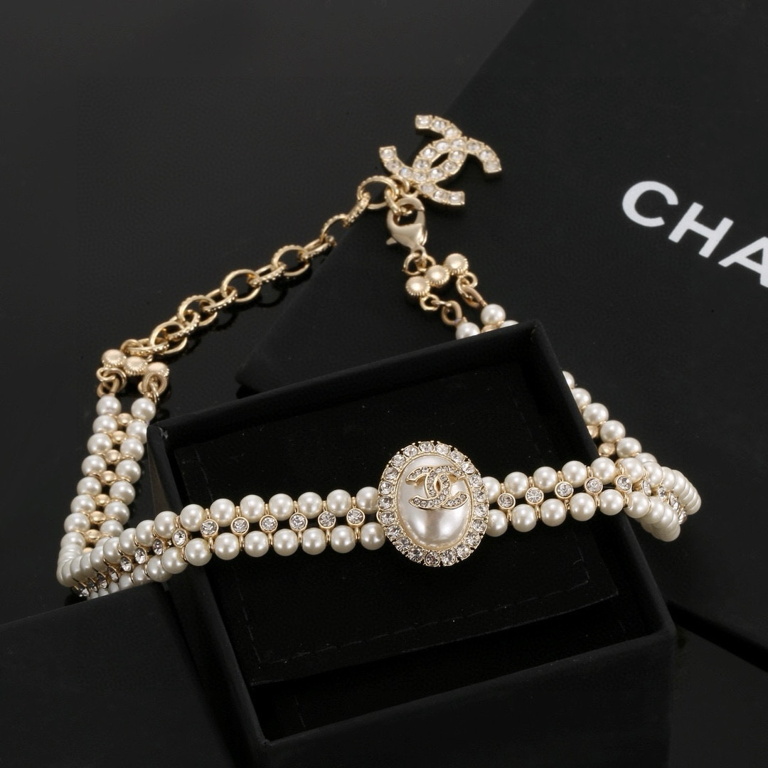 Chanel New Arrival Necklace 005