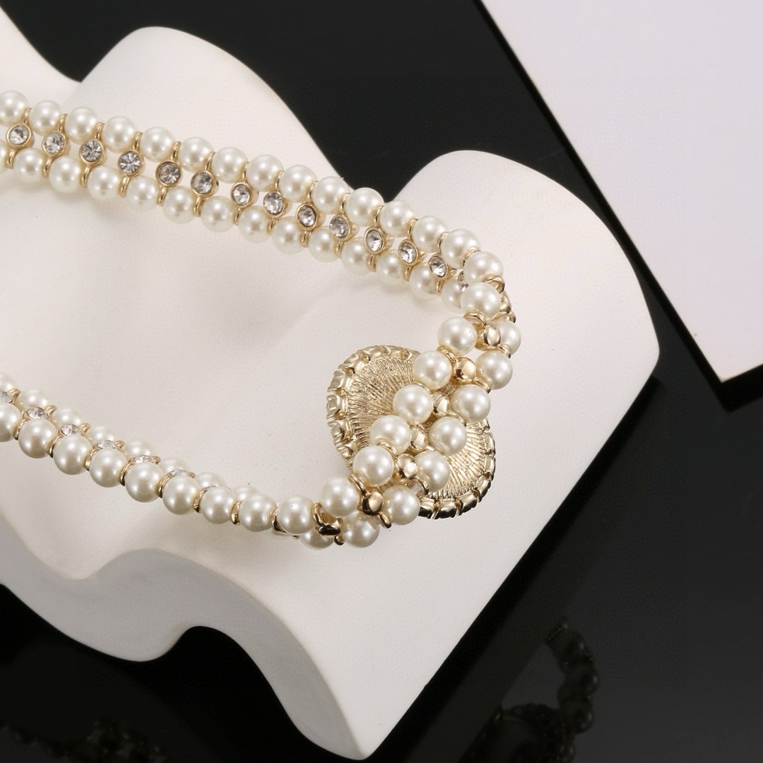 Chanel New Arrival Necklace 005