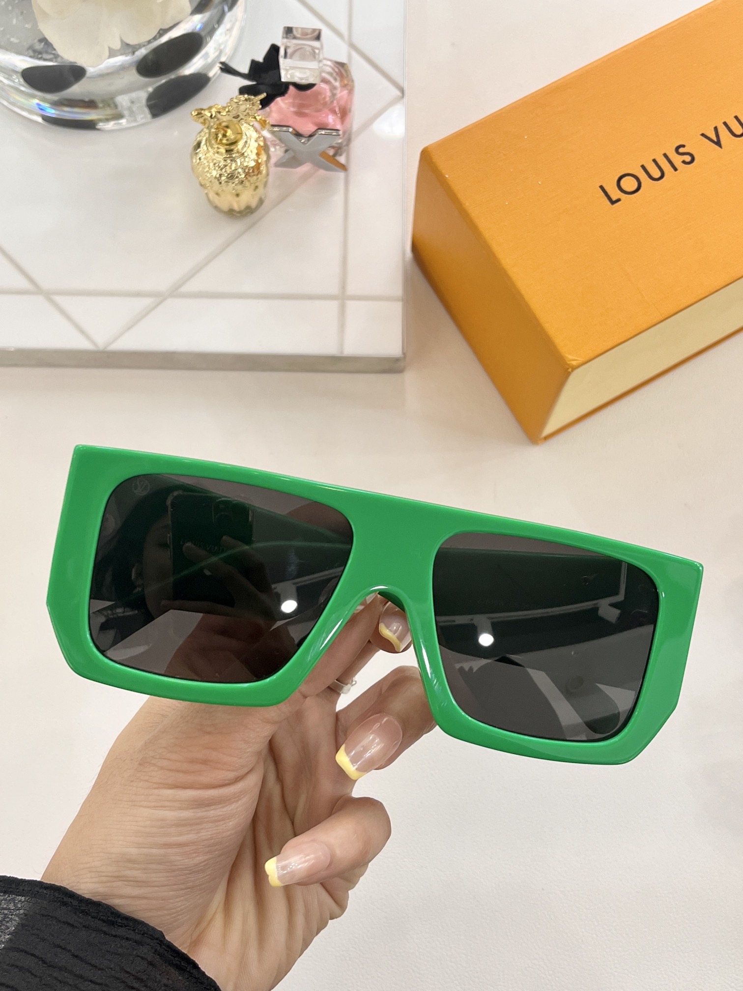 Z2615W Size:56-18-145