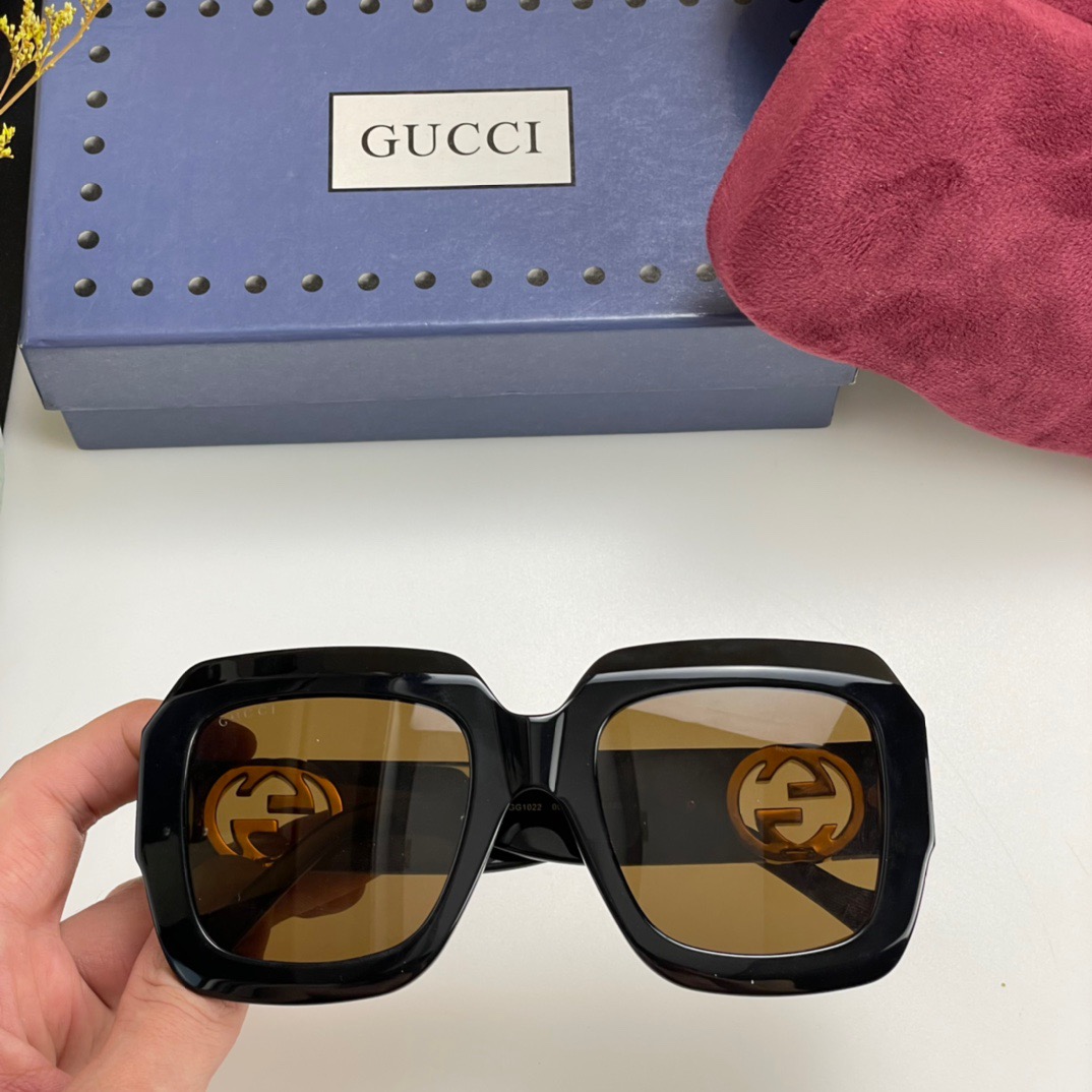 GG1022