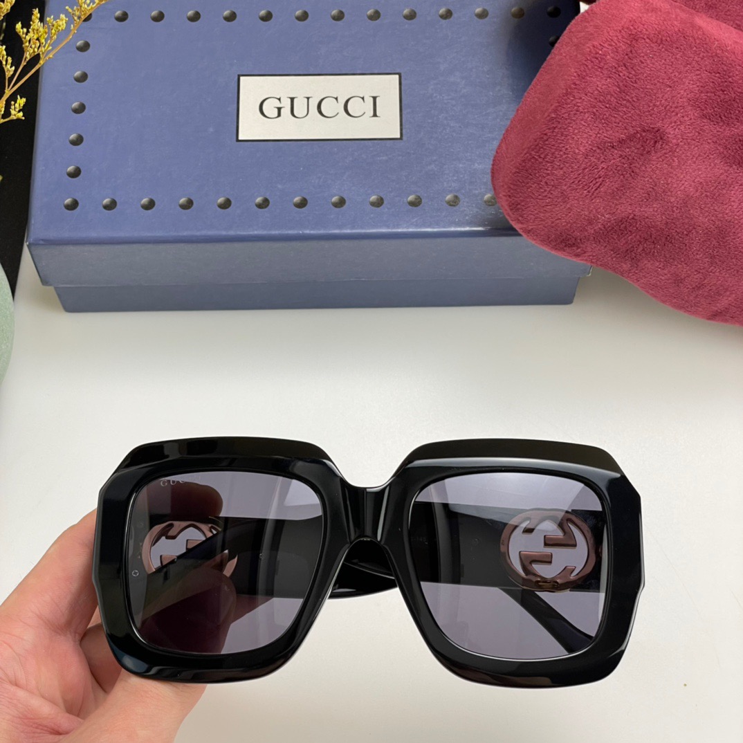 GG1022