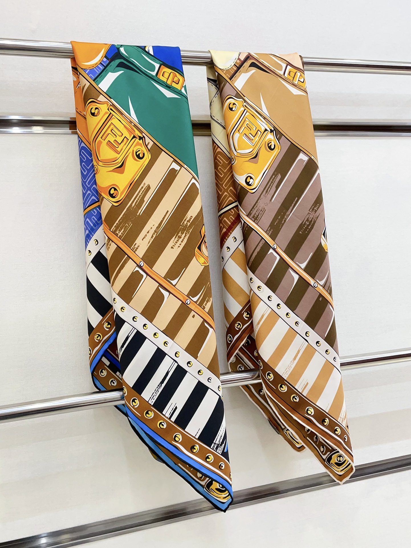 FD Scarf 90*90cm 0017