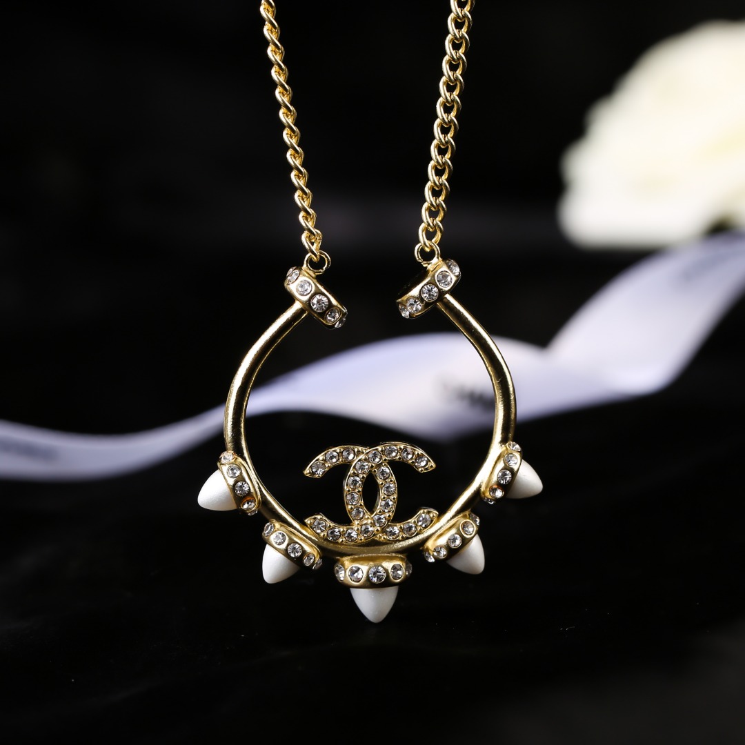 Chanel New Arrival Necklace 006