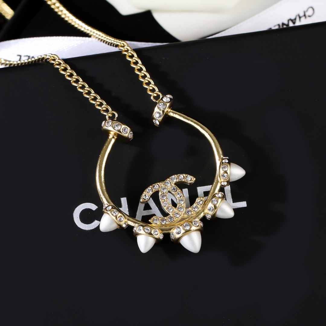 Chanel New Arrival Necklace 006