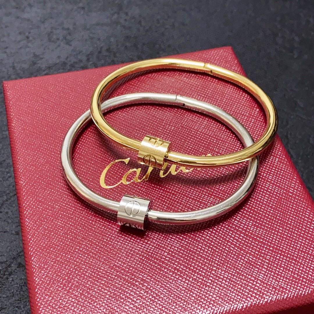 Car Bracelet 009