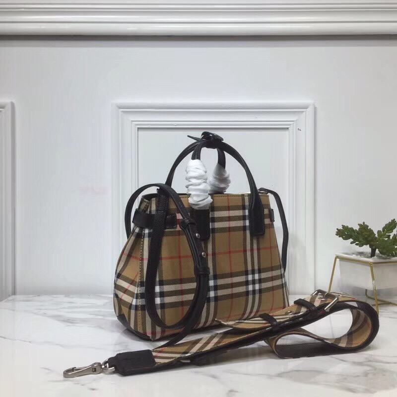 bb Small Banner Vintage Check And Tote Black For Women, Women's Bags 10.5in/26cm