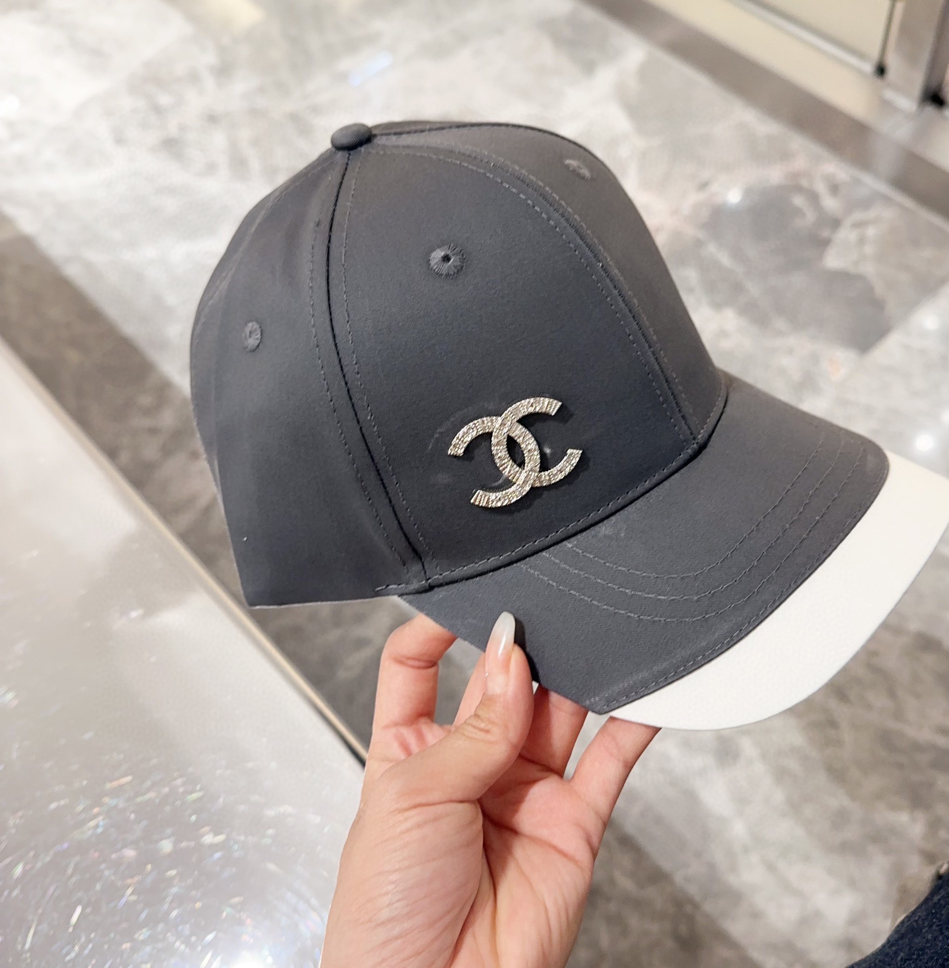CC Hat 0008