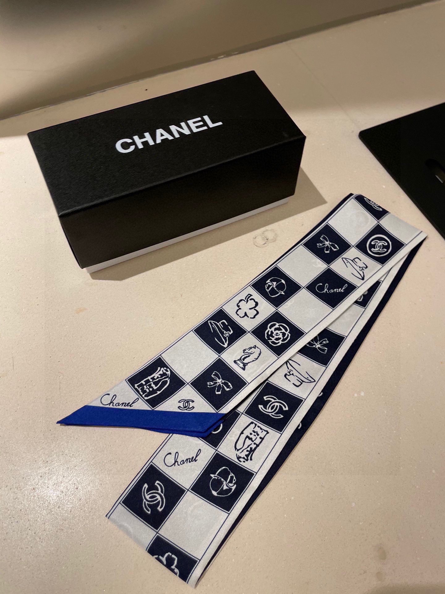 CC Scarf 6*120cm 0008