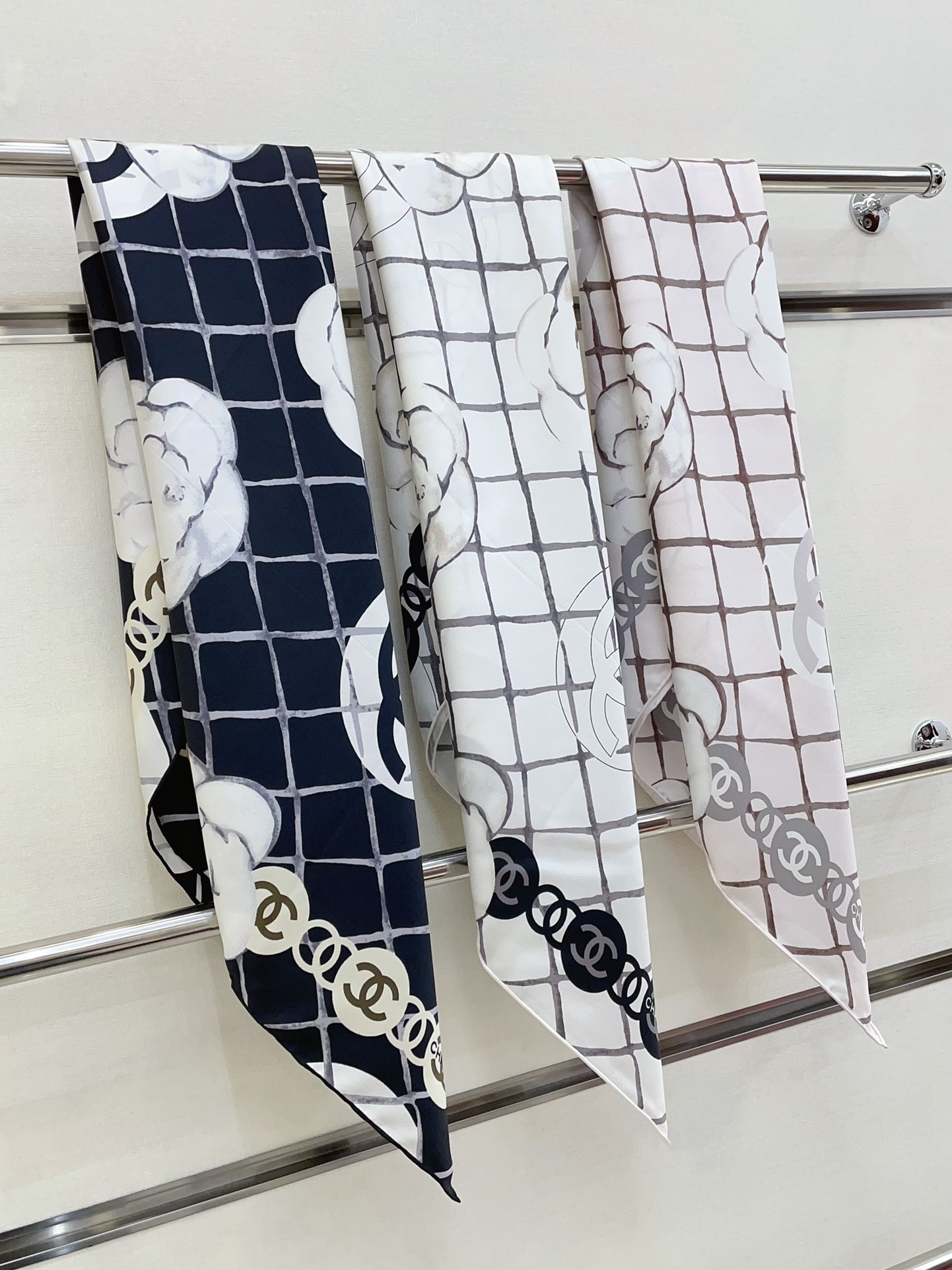 CC Scarf 90*90cm 0025