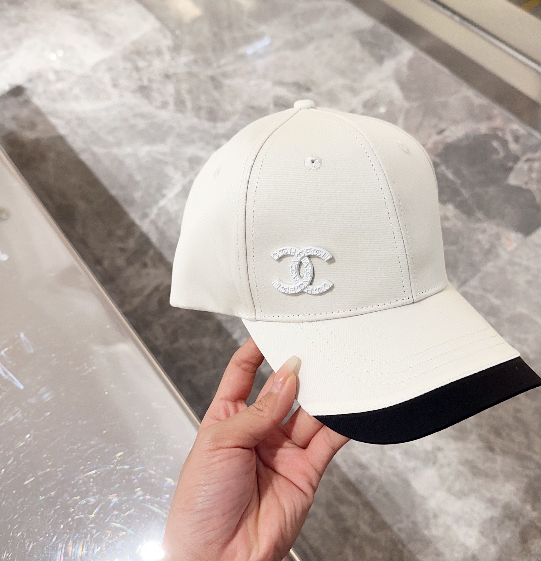 CC Hat 0008
