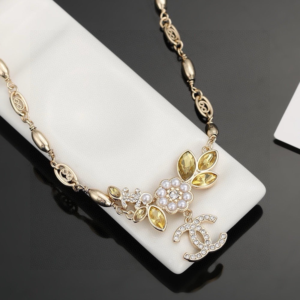 Chanel New Arrival Necklace 008