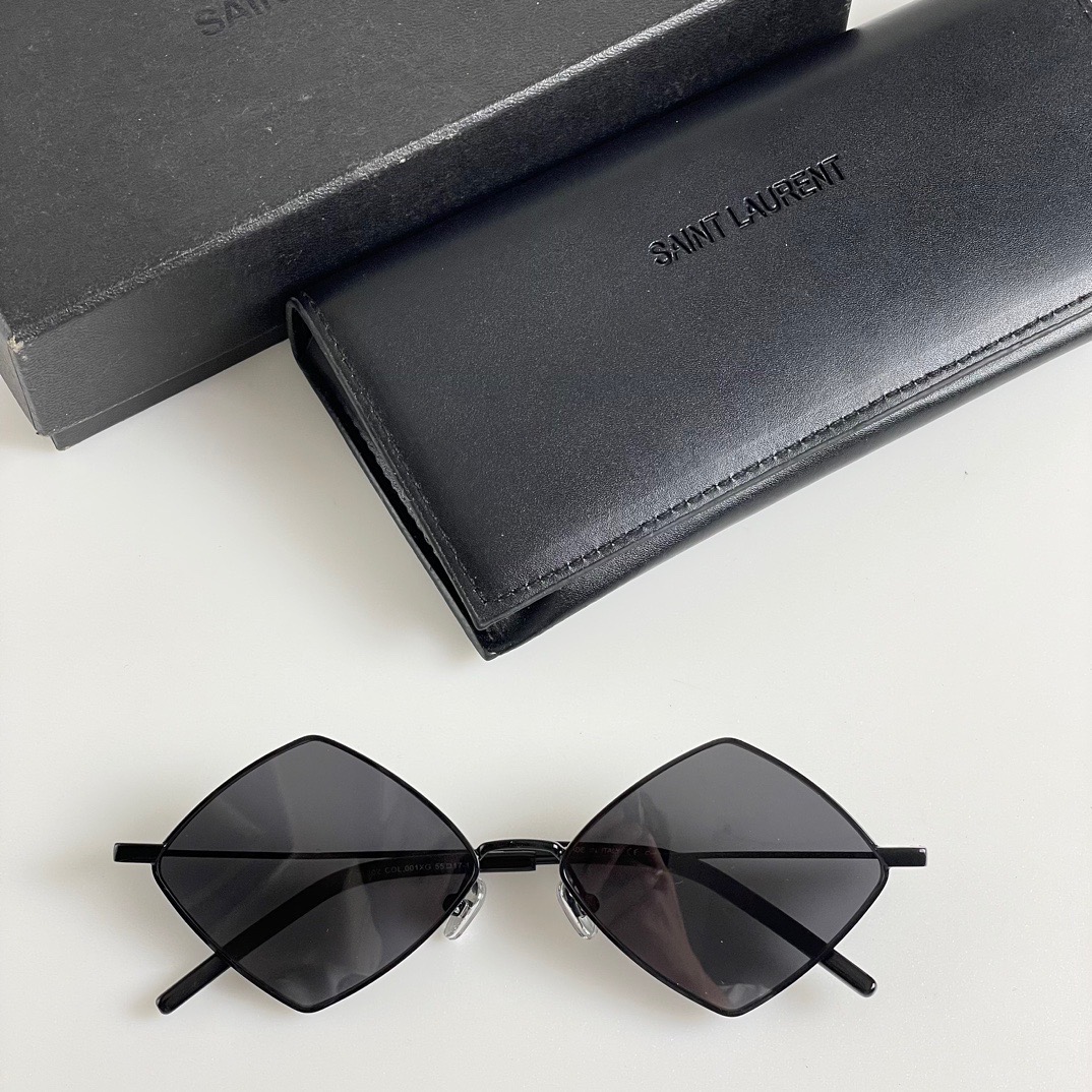 SL302  Size:55-17- 145