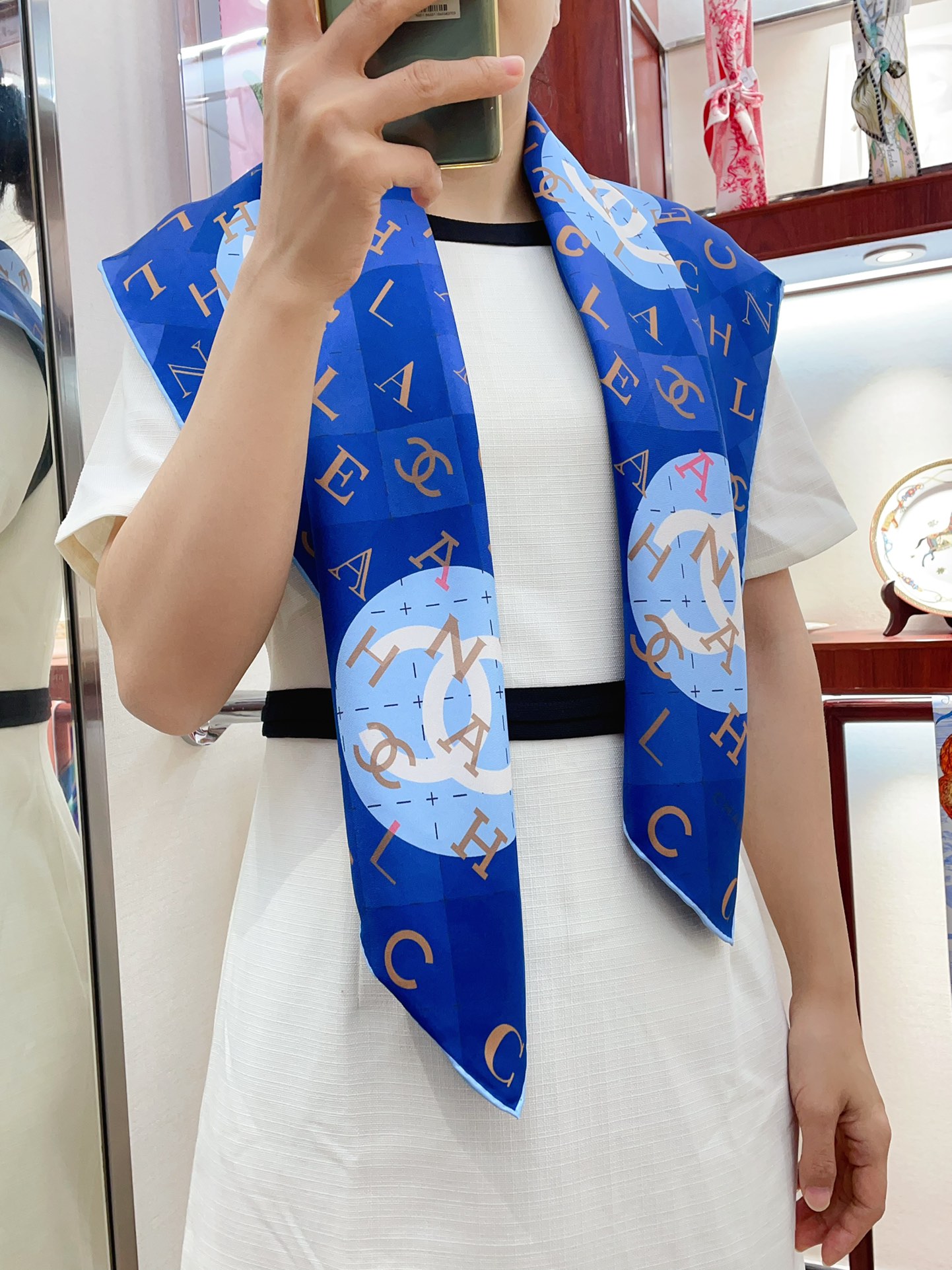 CC Scarf 90*90cm 0027