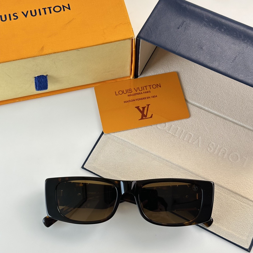 Z2580U SIZE：54-18-145