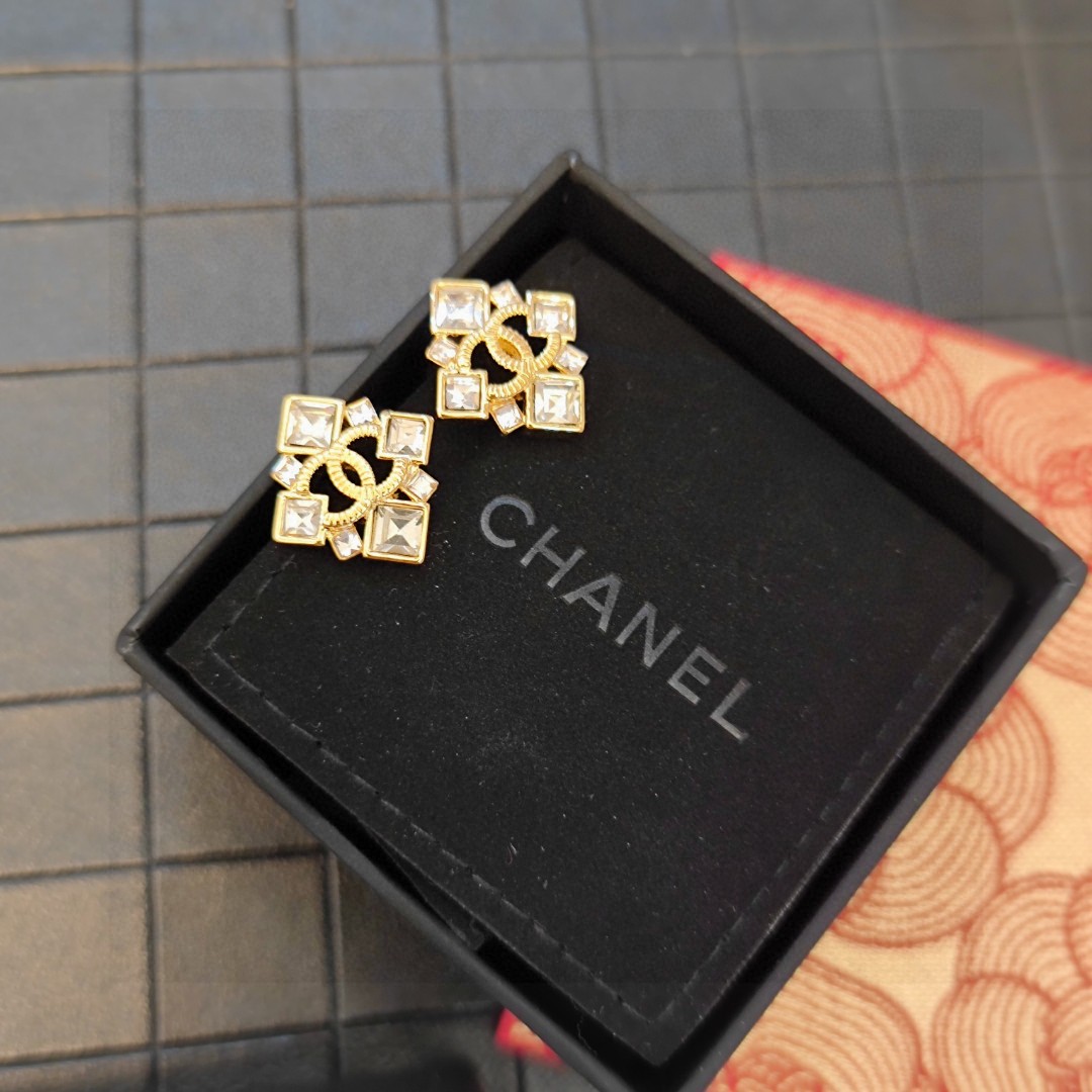 CC Jewelry New 40