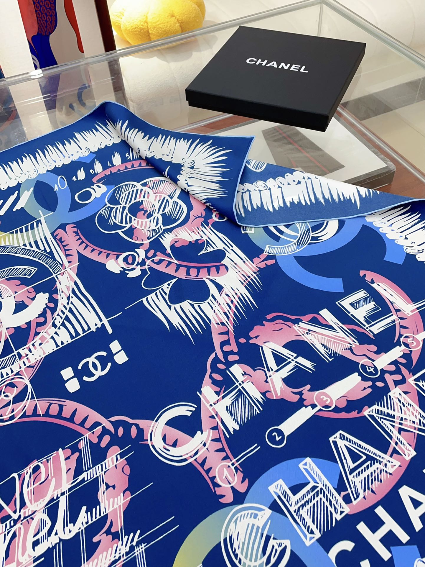 CC Scarf 90*90cm 0012