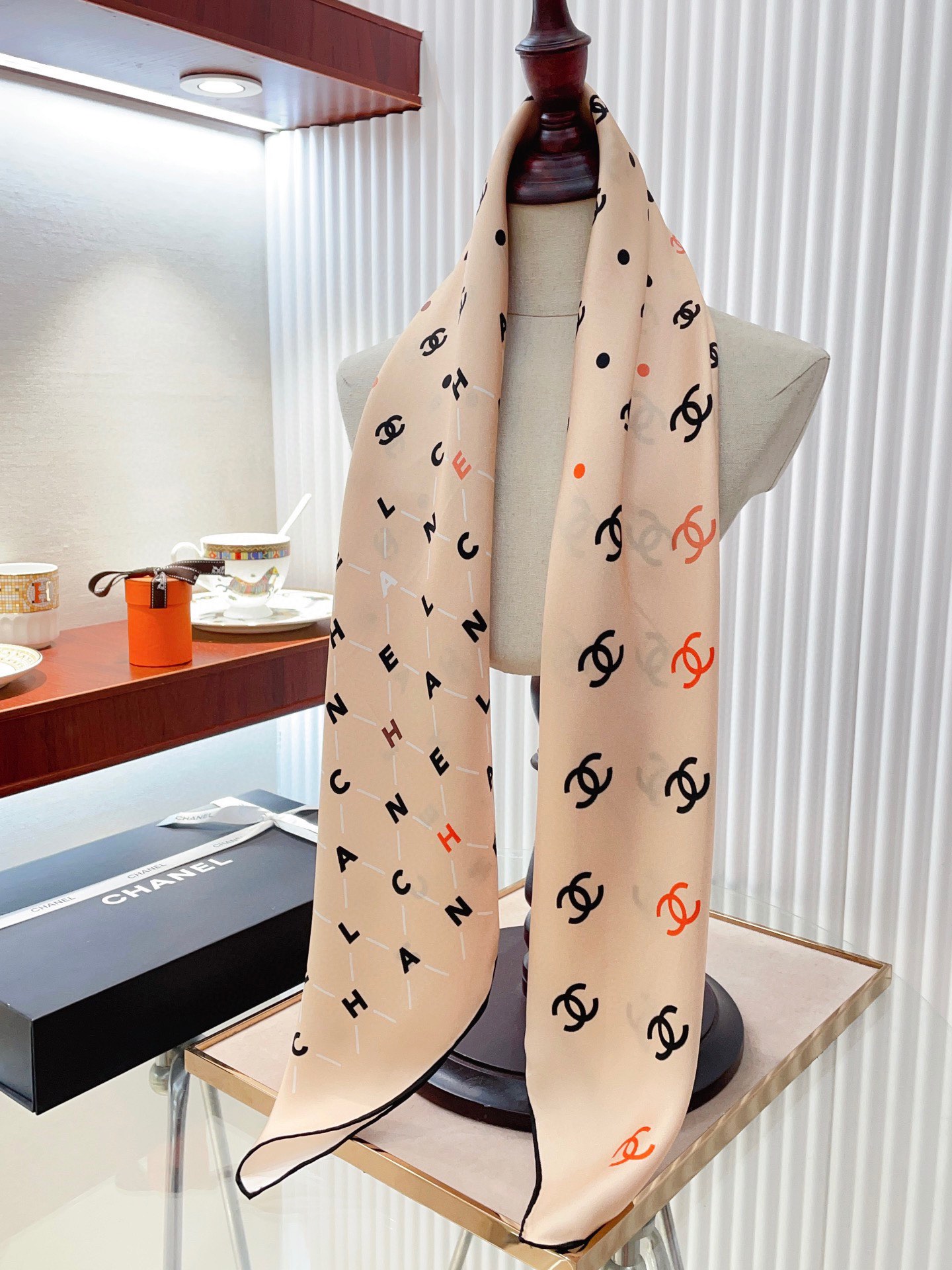 CC Scarf 90*90cm 0018