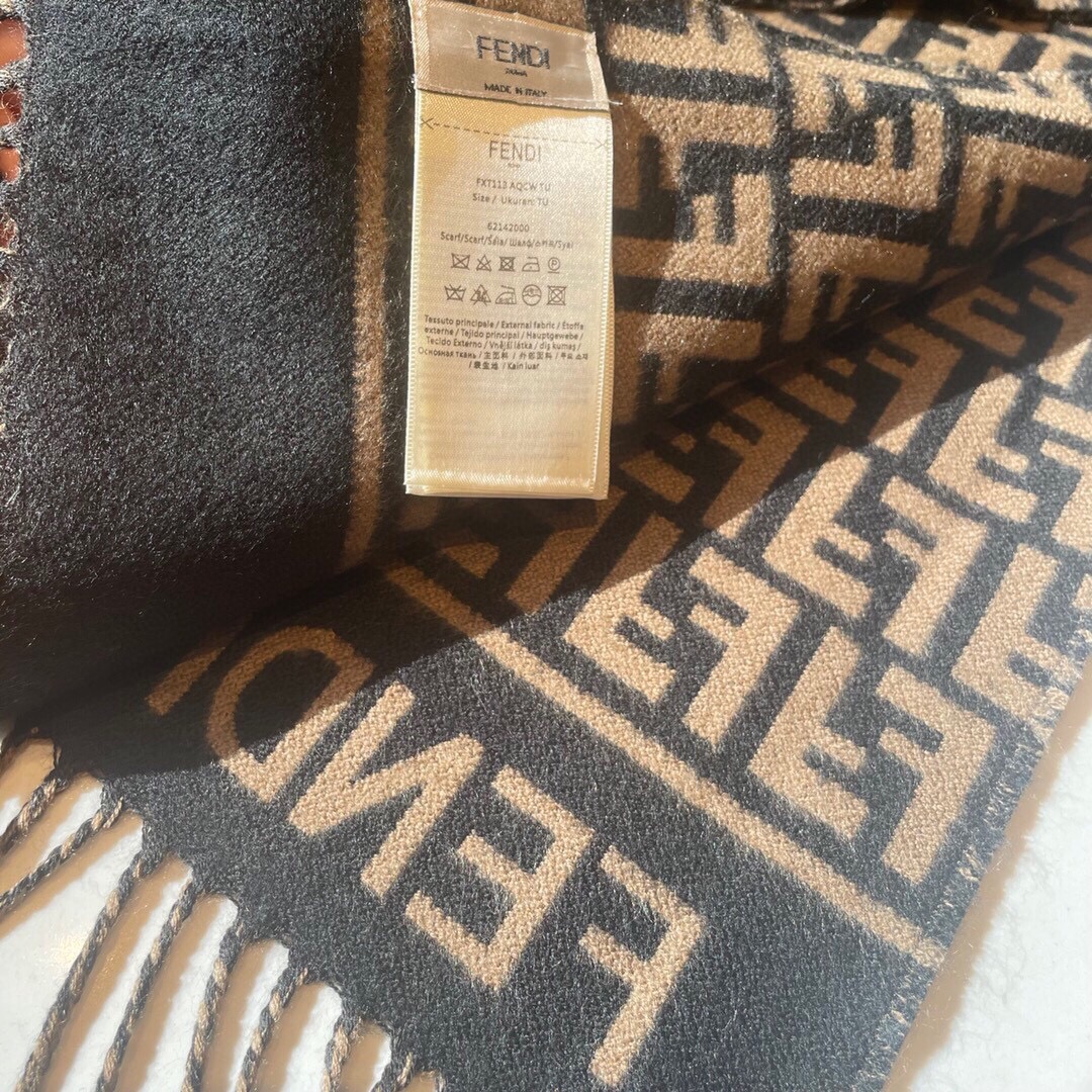 FD Scarf 0013