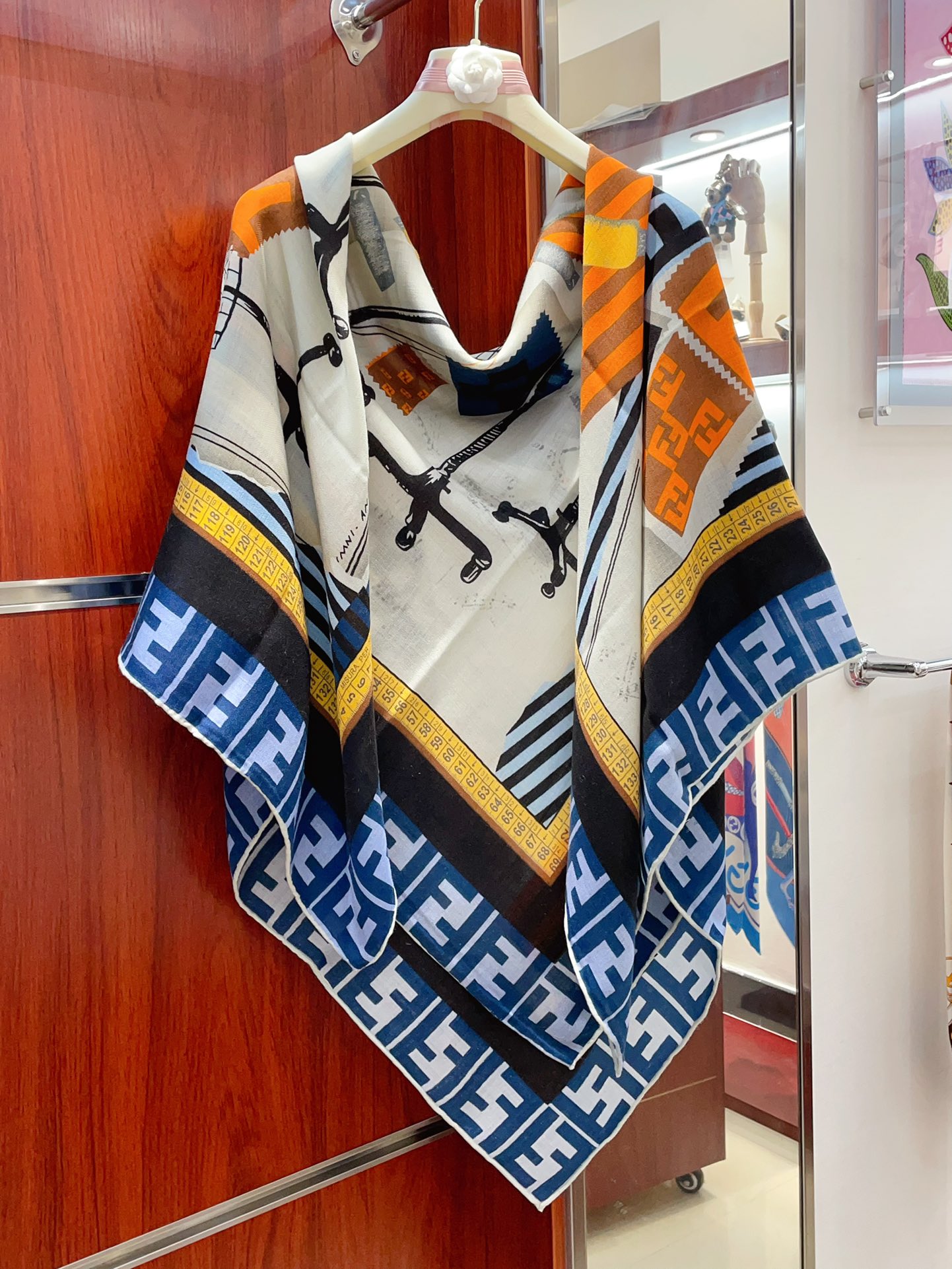 FD Scarf 140*140cm 0027