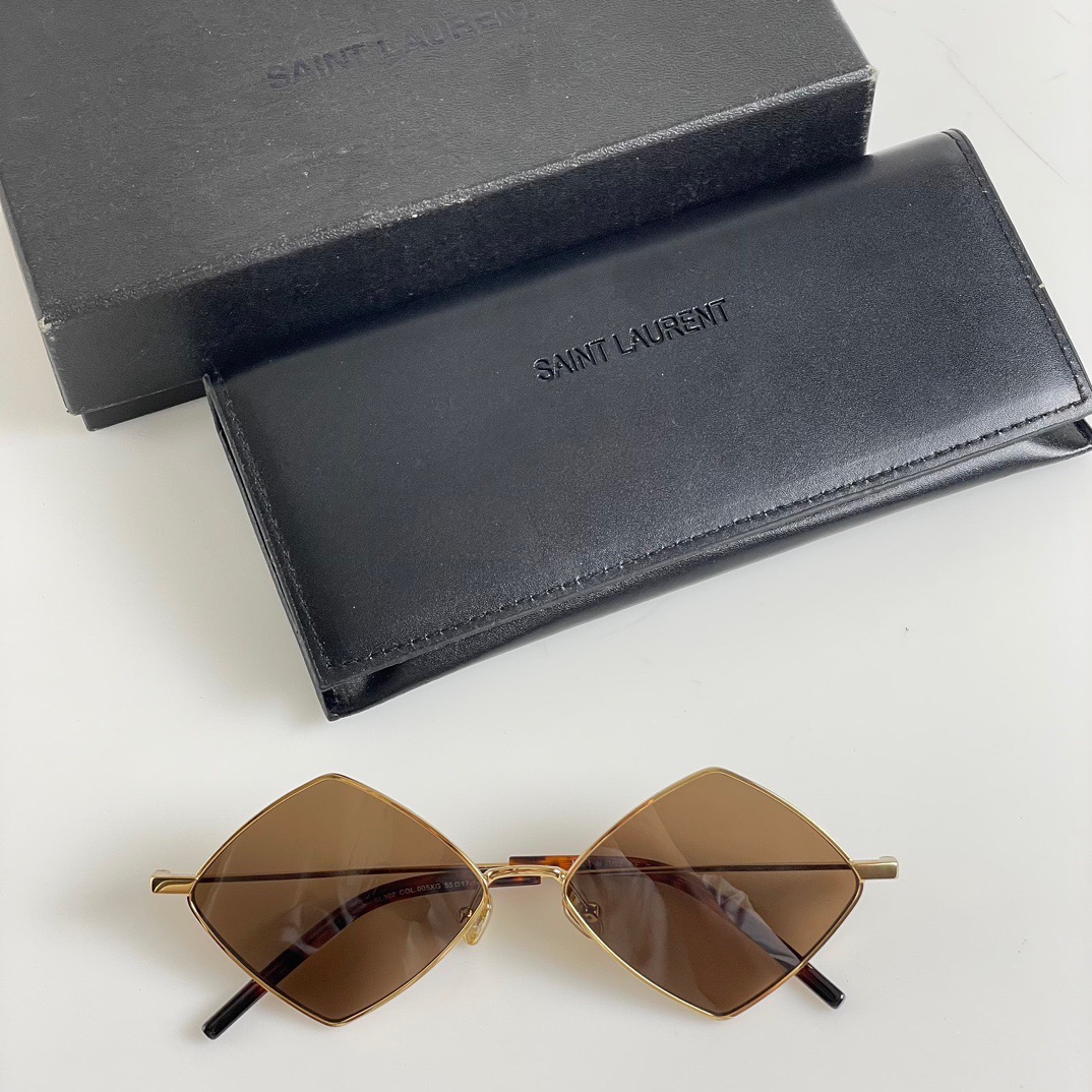 SL302 Size:55-17- 145