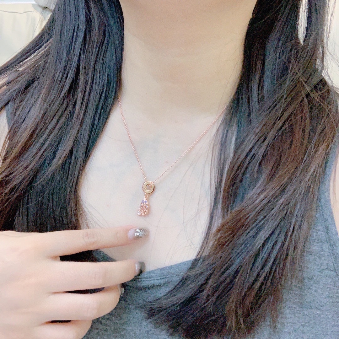 Pan women necklace 63